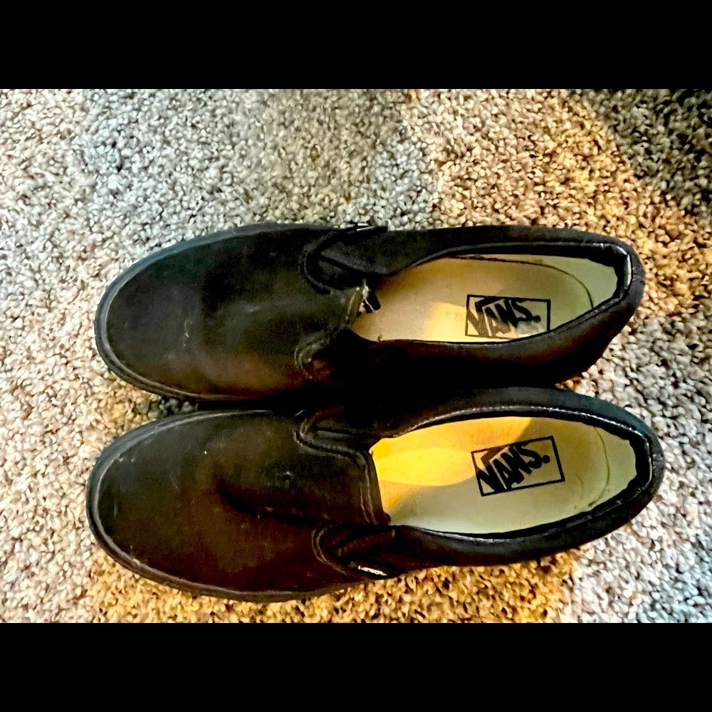 Vans slip ons black
